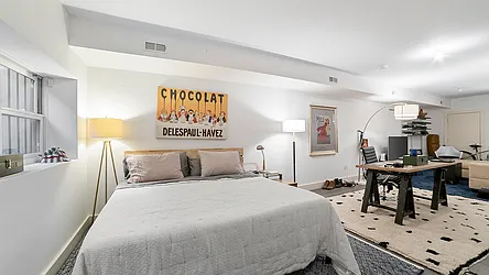 Rented by R New York