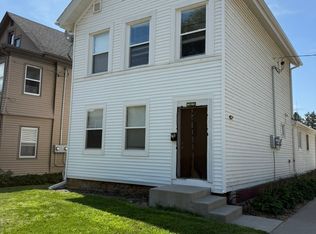 791 Glen Oak St #1, Dubuque, IA 52001