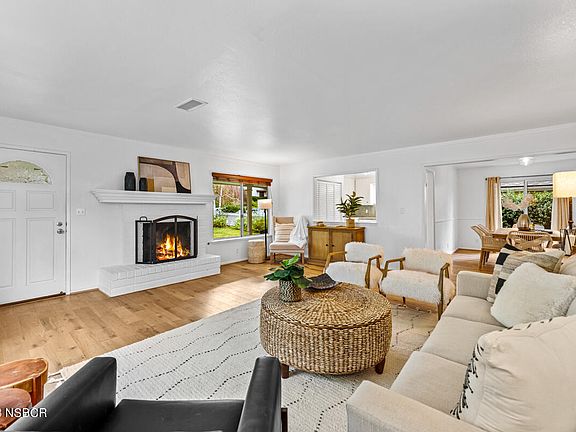2nd image of 2829 San Marcos Ave