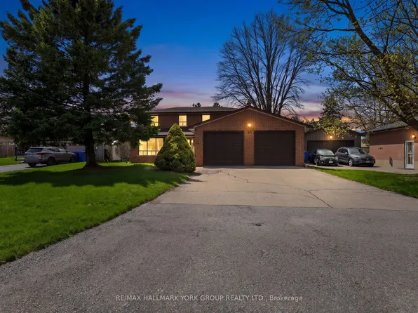 16 Wenderly Dr, Aurora, ON L4G 1V4