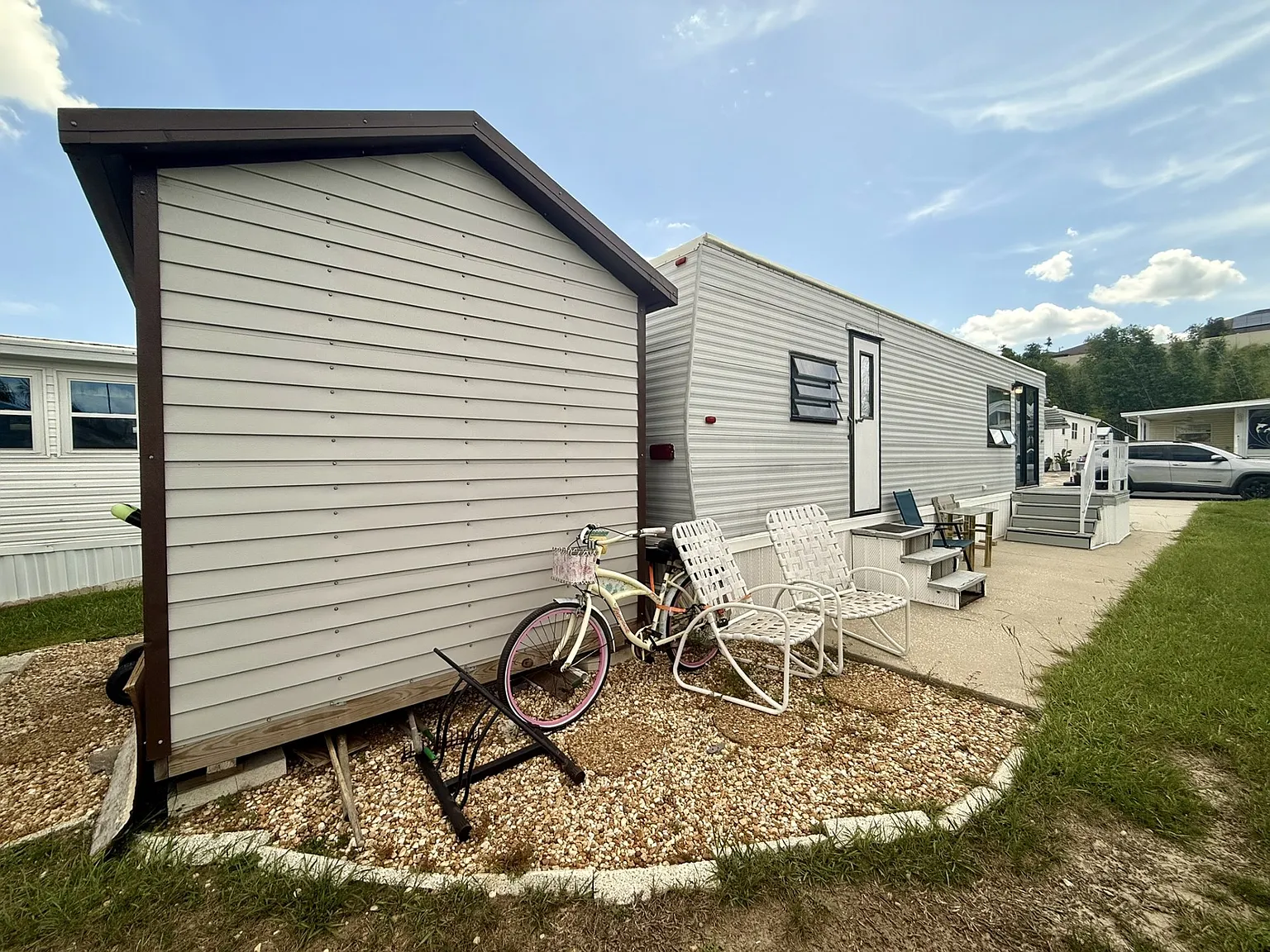 1 bed, 298 sqft, $900 — Photo 1