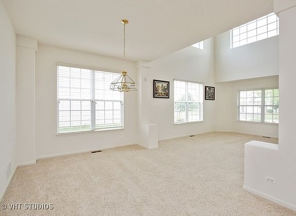 5th image of 5915 Lucerne Ln