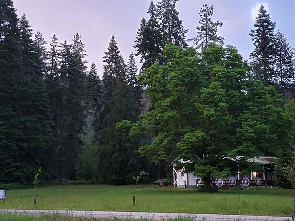 4th image of 142 Sunset Dr N