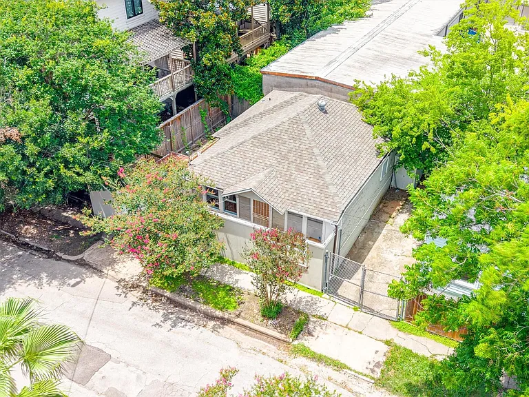 304 Bomar St — Photo 18