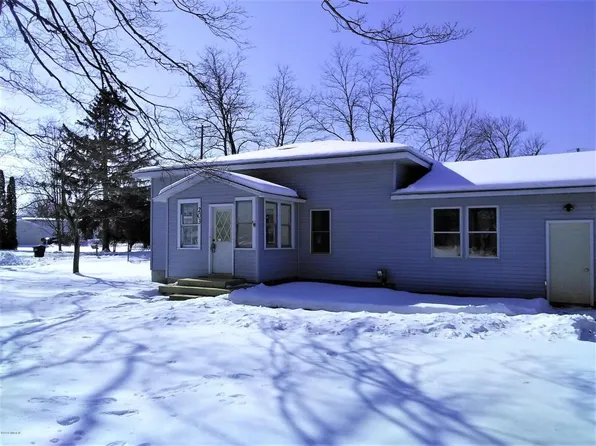 203 W Canal St, Augusta, MI 49012