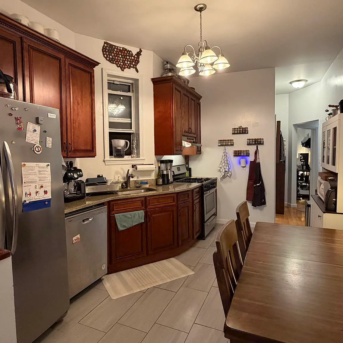 424 Clinton Street — Photo 3