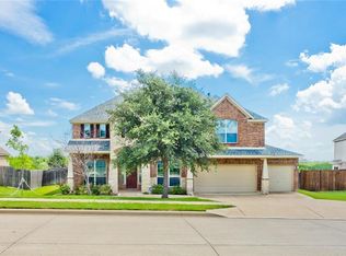 5864 Lamb Creek Dr, Fort Worth, TX 76179