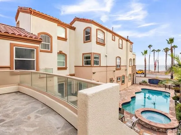 1612 Pacific Coast Hwy, Huntington Beach, CA 92648