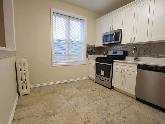3rd image of 104-03 Metropolitan Ave #2R