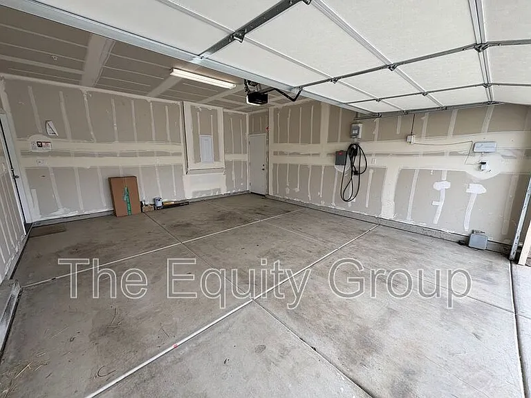 1336 W Porter Ct — Photo 4