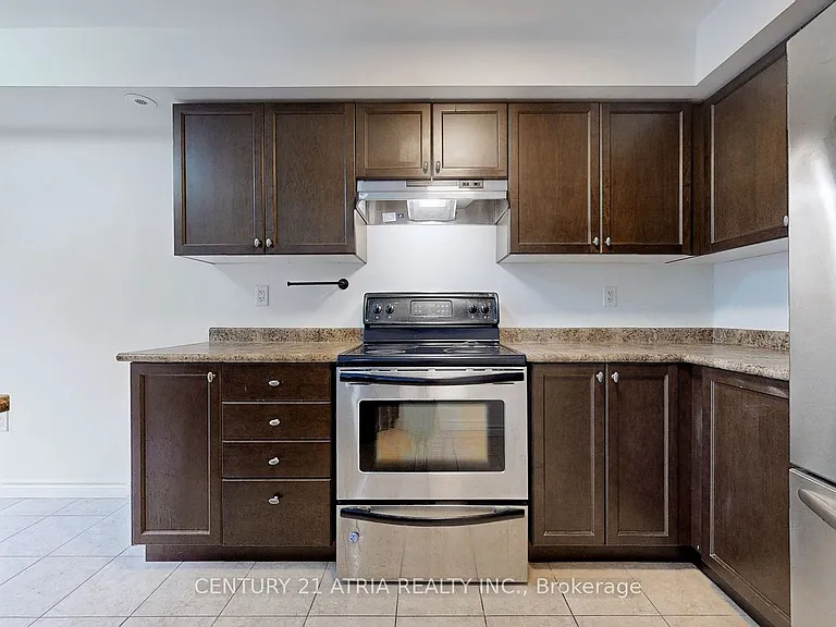 92 Louisbourg Way — Photo 7