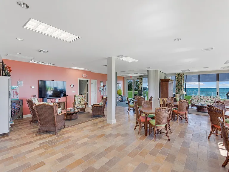 3554 Ocean Dr #501S — Photo 29