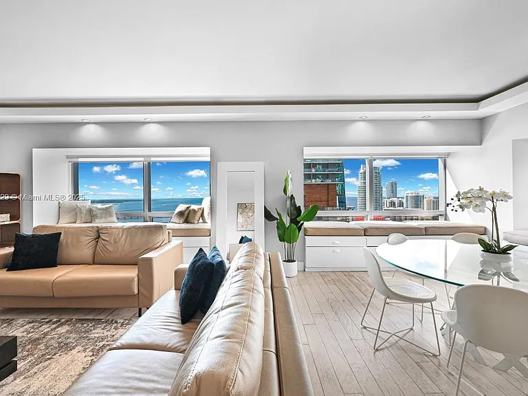 1435 Brickell Ave #3401 — Photo 36