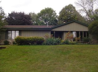S73W26265 Sierra Madre Ct, Waukesha, WI 53189