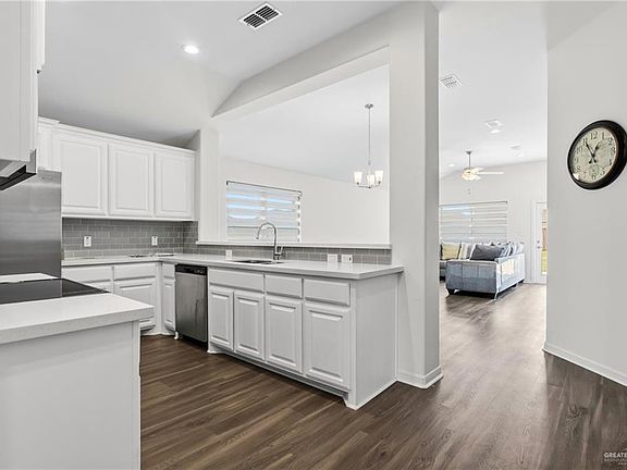 4th image of 14221 Chalk Ridge Dr