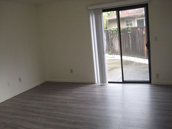 4th image of 725 Capitola Ave