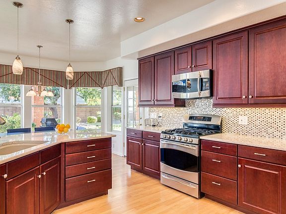 2nd image of 1143 W El Camino Dr