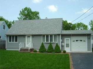 45 W Edward St, Iselin, NJ 08830