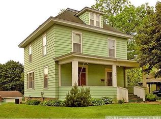 739 1st St SW, Faribault, MN 55021