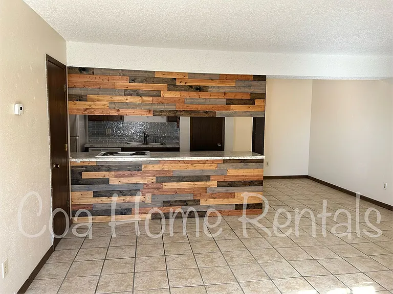 543 S Paula Ave #C — Photo 3