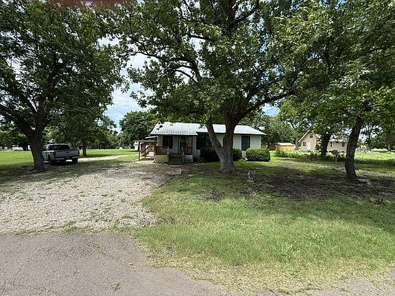3rd image of 157 County Road 4320