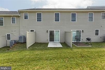 2nd image of 22 Spring View St