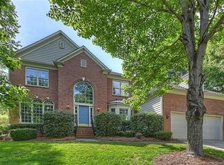 5425 McChesney Dr, Charlotte, NC 28269