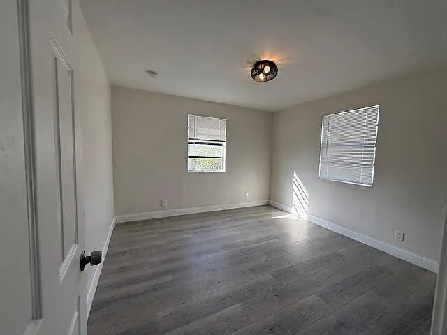 904 4th St #2 — Photo 10