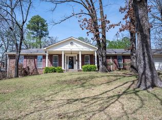 8 Sandstone Ct, Little Rock, AR 72227