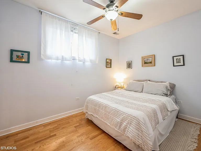 413 N Noble St #G — Photo 7