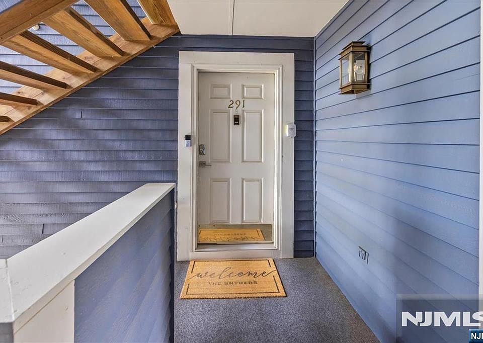 1st image of 291 Coventry Court