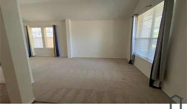 5601 Piedra Dr — Photo 5