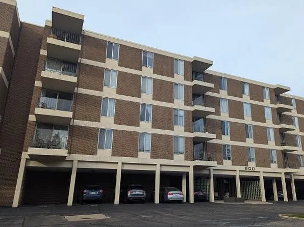 600 W Brown St APT 21, Birmingham, MI 48009