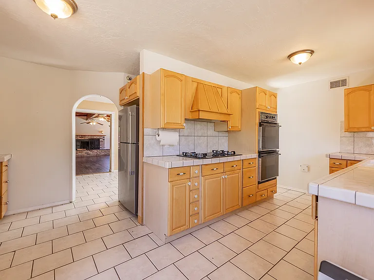 1005 Ayers Ave — Photo 15