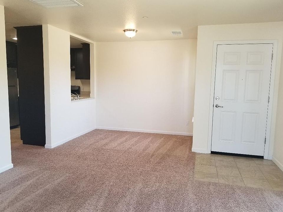 1st image of 405 Eastwood Ave #1