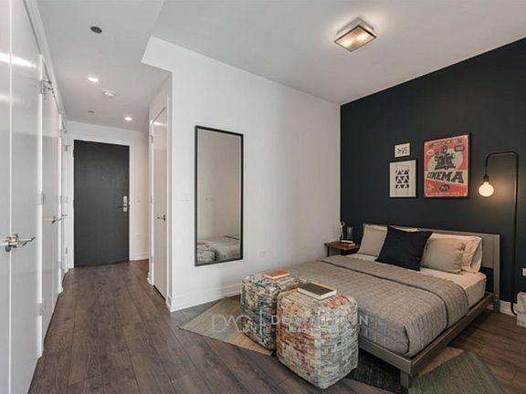 3rd image of 1212 N Wells St APT 705