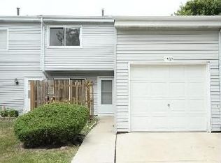 1908 Basswood Ln, Glendale Heights, IL