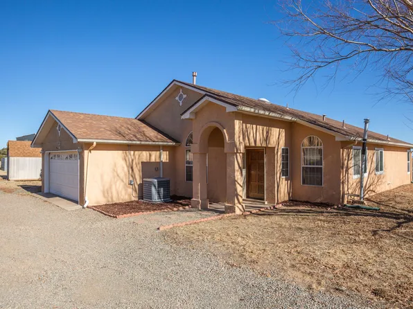 10 Southwood Dr, Edgewood, NM 87015