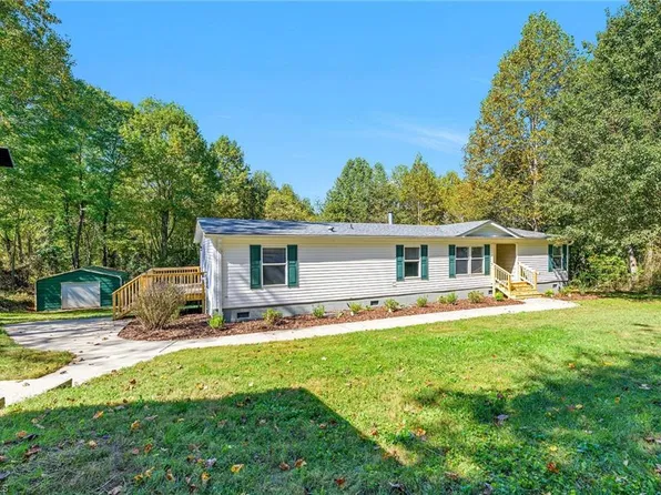 265 McKinley Rd, Roaring River, NC 28669