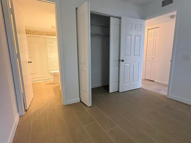 661 Waterside Dr — Photo 4