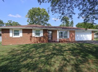 5120 Navajo Ct, Columbus, IN 47203