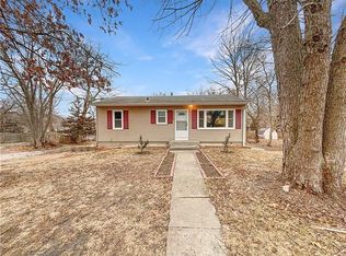 8637 N Main St, Kansas City, MO 64155