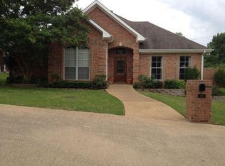 24 Estates Ct, Longview, TX 75605