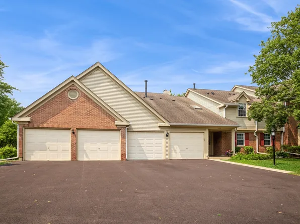 196 Camden Ct Unit W1, Schaumburg, IL 60194