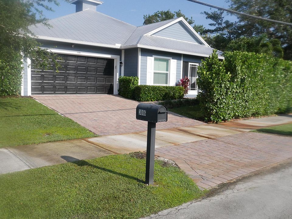 1st image of 3086 SW Feroe Avenue