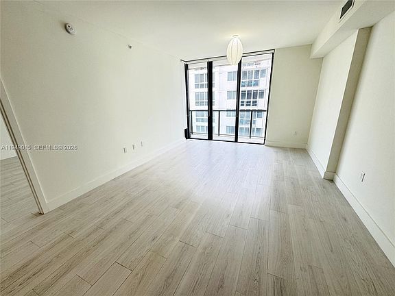 4th image of 201 SW 17th Rd #603