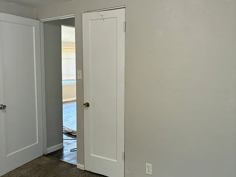 1436 E Dubail Ave — Photo 8