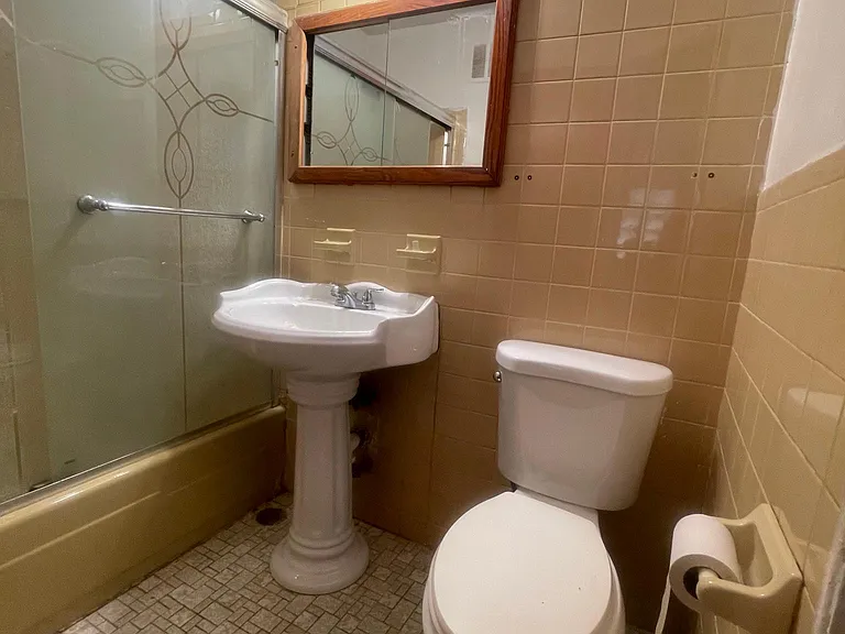 Barker Ave — Photo 8