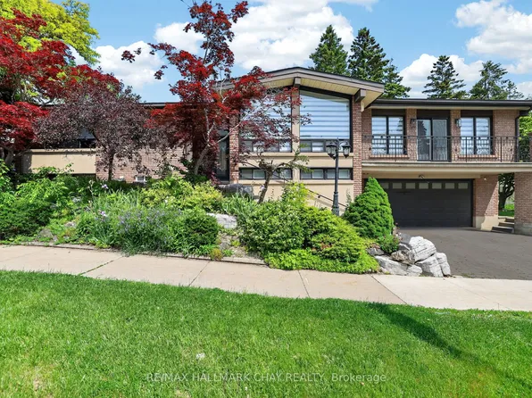 80 Beaumonde Heights Dr, Toronto, ON M9V 1V9