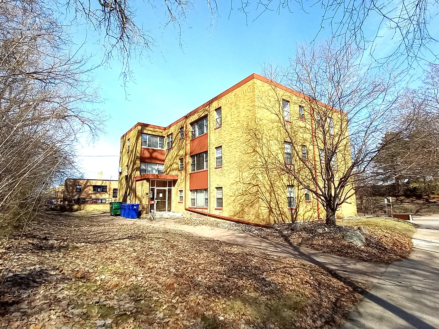 1 bed, 700 sqft, $919 — Photo 4